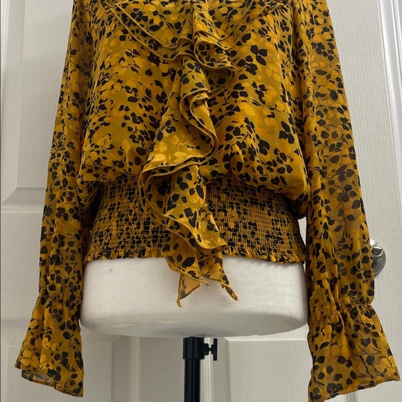Melanie Lyne Elegant Floral Cascading Ruffle Blouse V Neck Mustard & Black Sz4 - Picture 4 of 16
